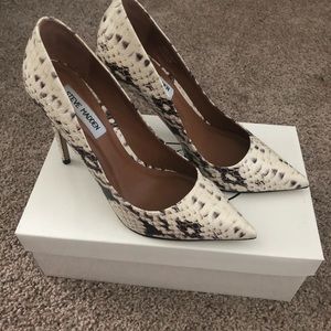 Steve Madden snakeskin heels